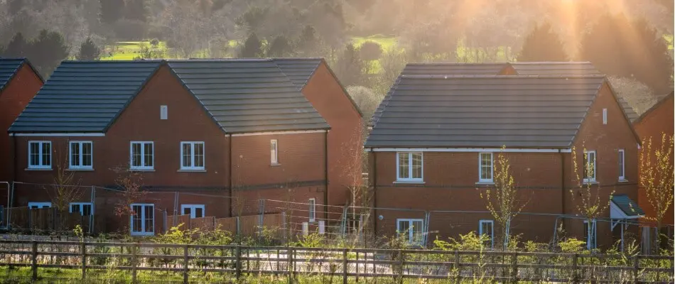 What kind of construction defects does a new build warranty cover