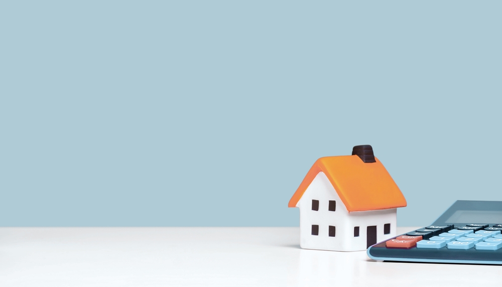 shutterstock 2037085841