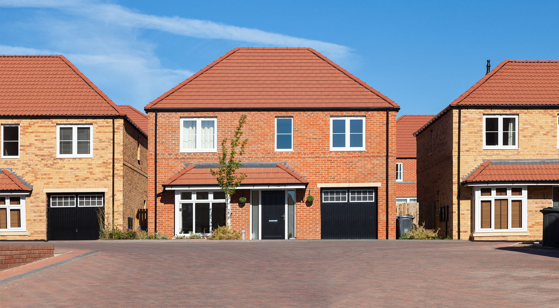 what are the benefits of buying a new build house